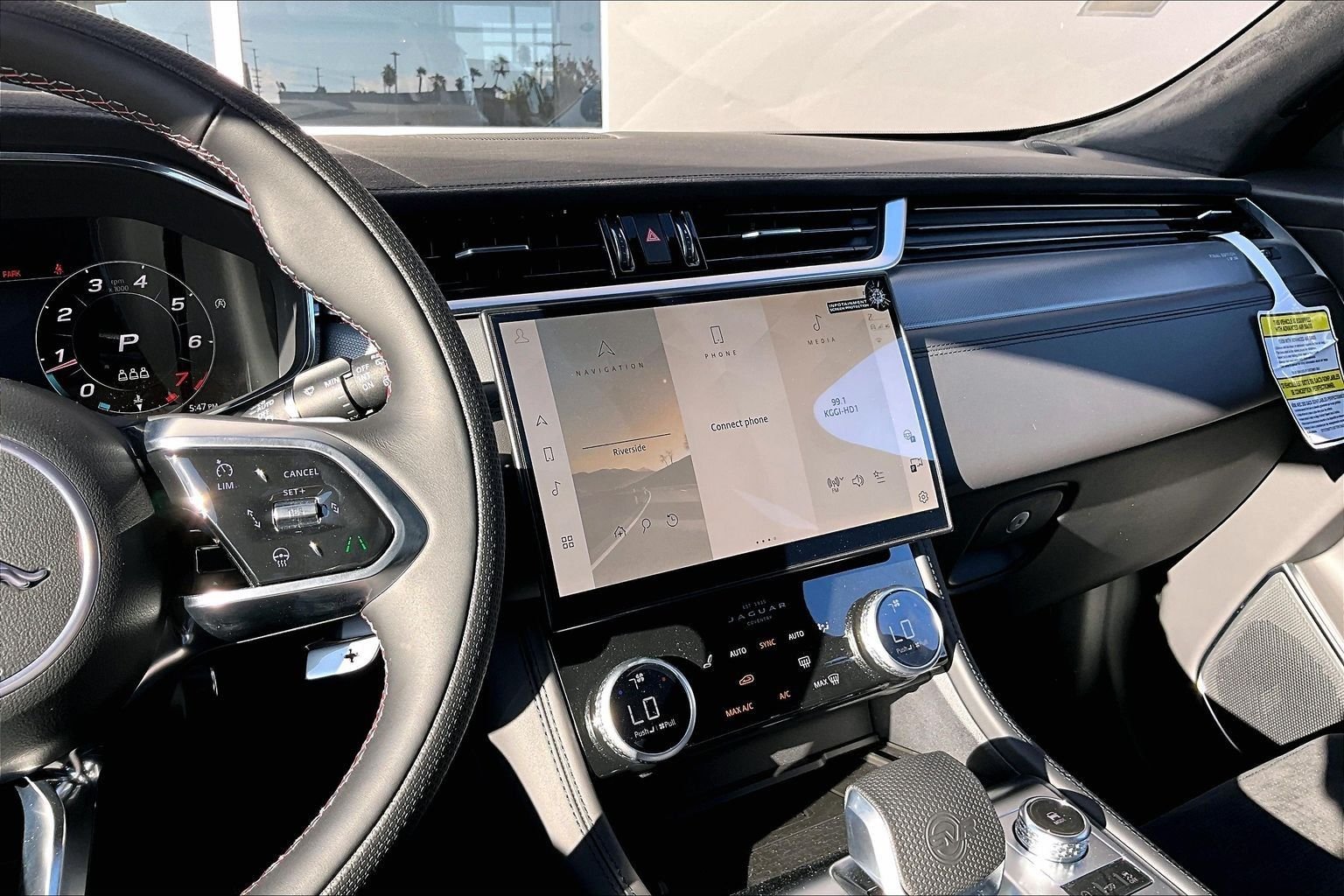2026 Jaguar F-Pace SVR - Photo 7