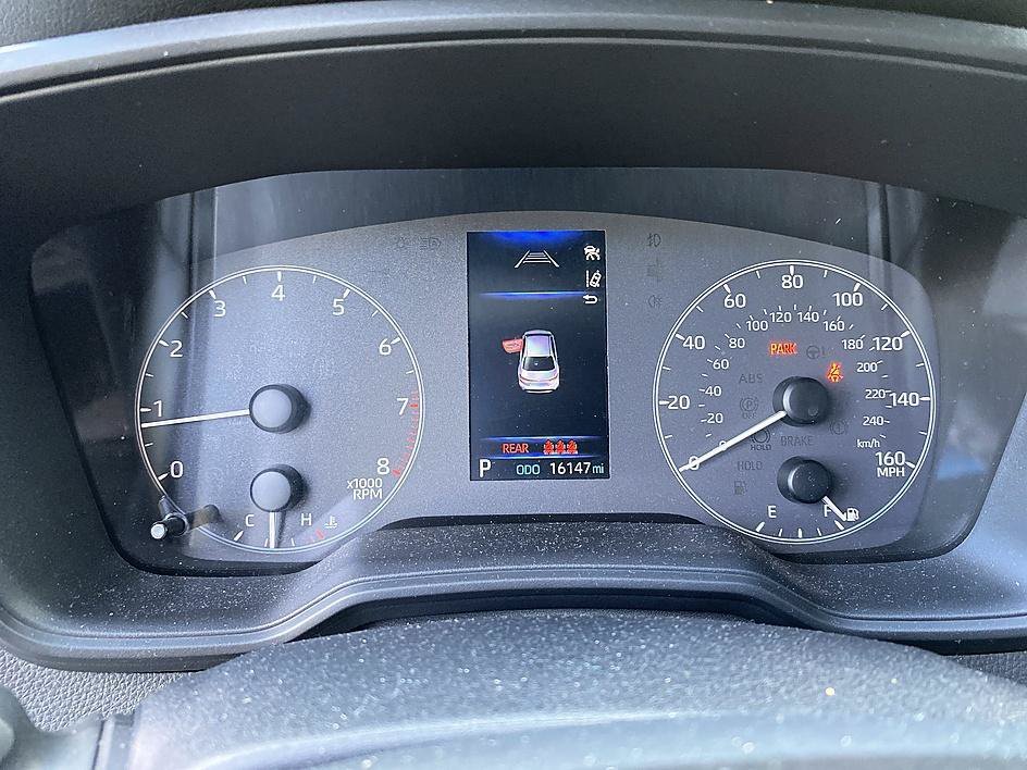 Certified Used 2025 Ice Cap Toyota SE image 17