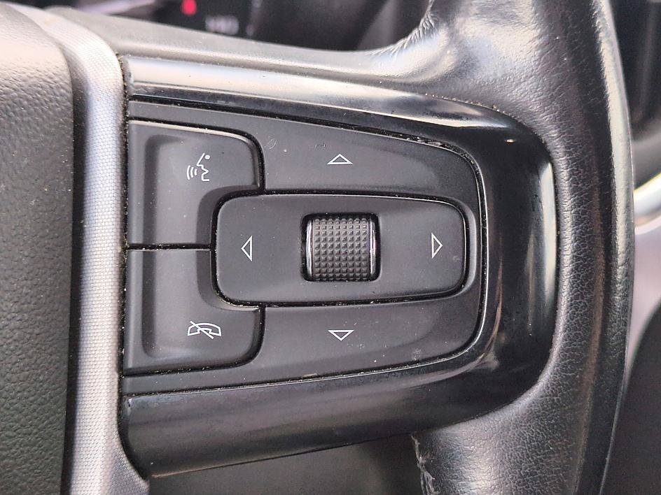 Used 2020 Red Quartz Tintcoat GMC SLE image 17
