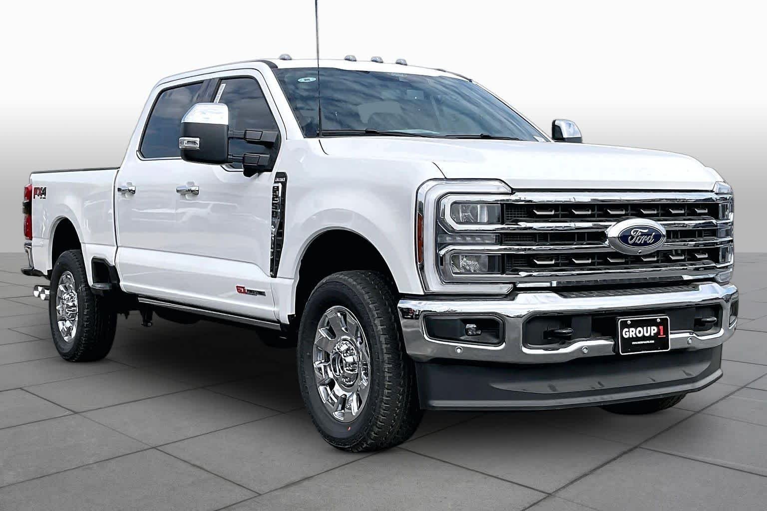 New 2026 Star White Metallic Tri-Coat Ford F-250® King Ranch® image 2