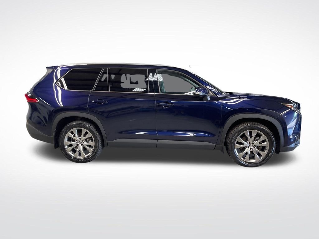 Used 2024  Toyota Limited image 6