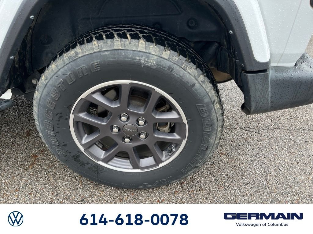 Used 2021 White Jeep Unlimited Sport image 17