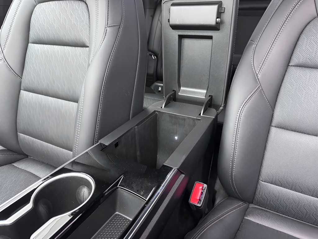 Used 2025 Lakeshore Blue Chevrolet LT image 22