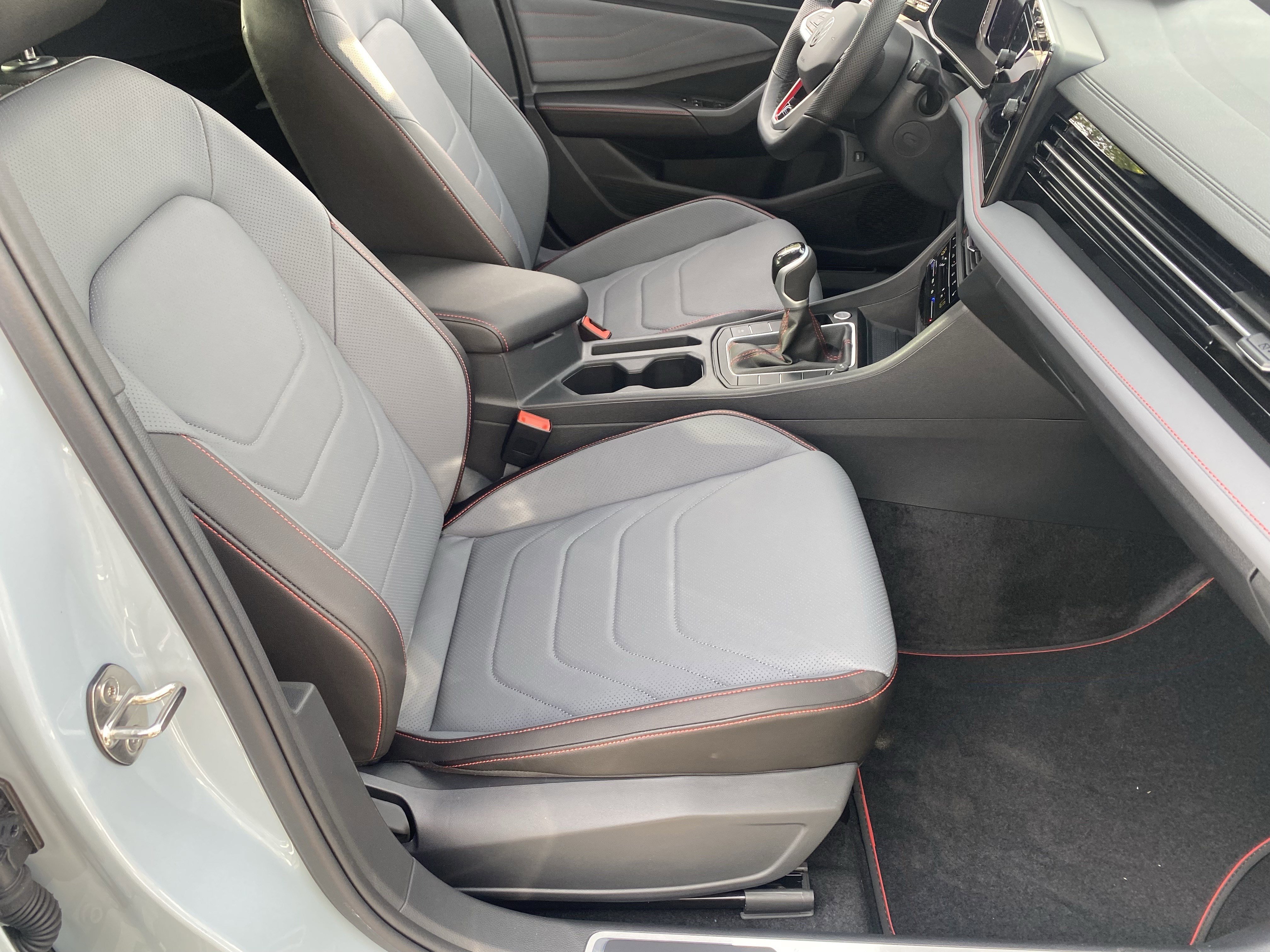 2026 Volkswagen Jetta GLI Autobahn - Photo 7