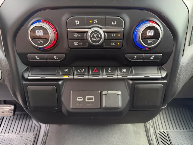 2022 Chevrolet Silverado 1500 Limited LT - Photo 17