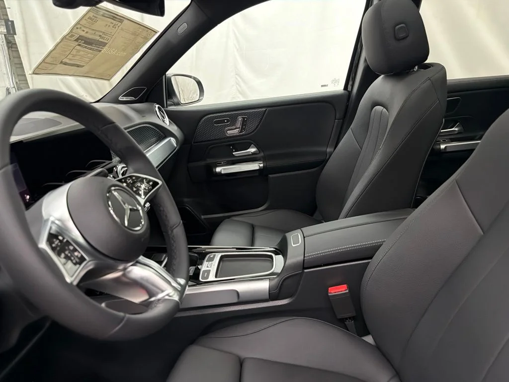 New 2026 Black Mercedes-Benz GLB 250 image 14