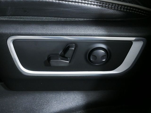 Used 2023 Black Ram Laramie image 19