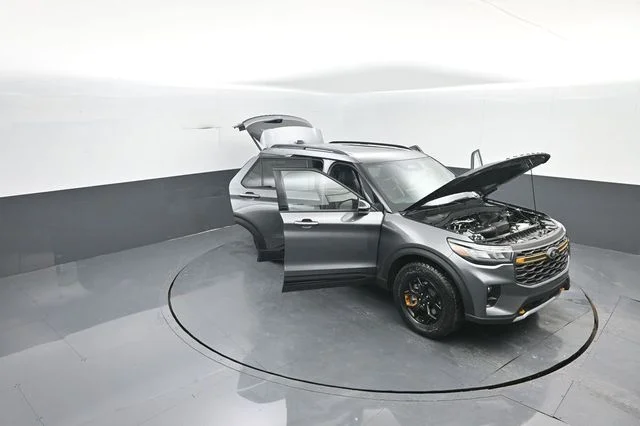New 2026 Gray Ford Tremor image 36
