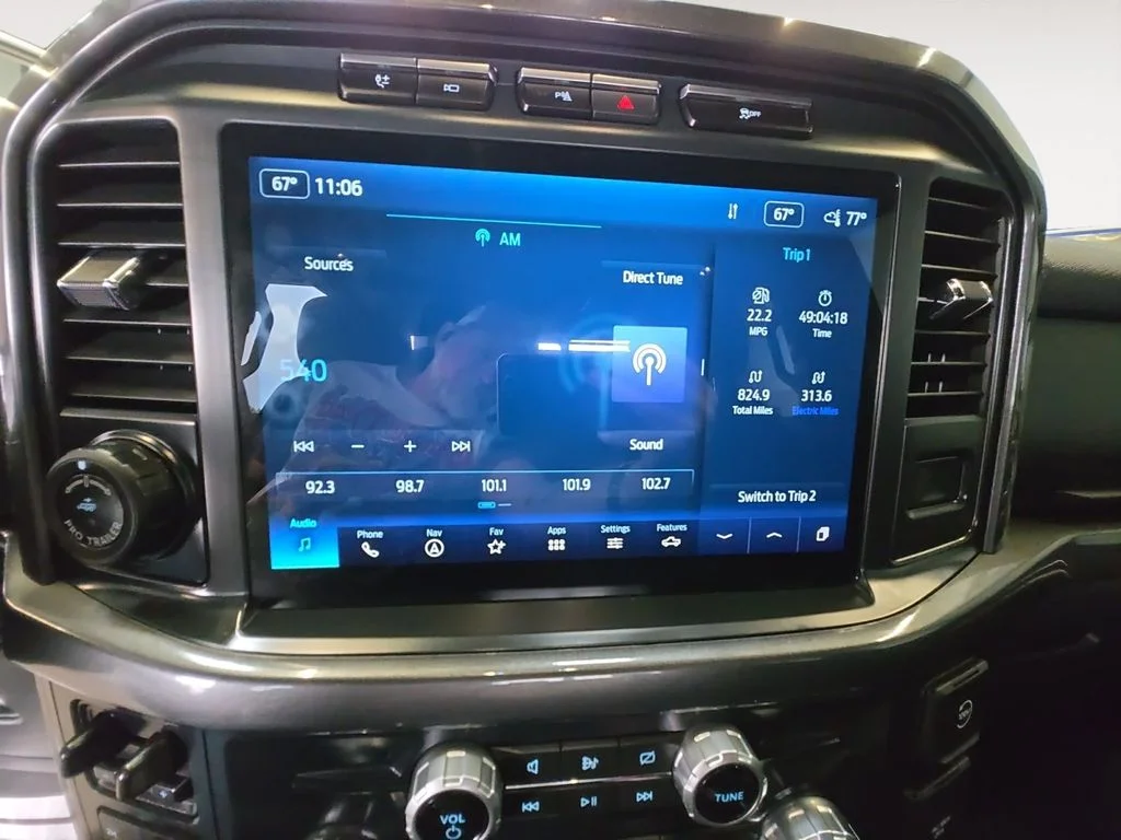 Used 2023 White Ford XLT image 15