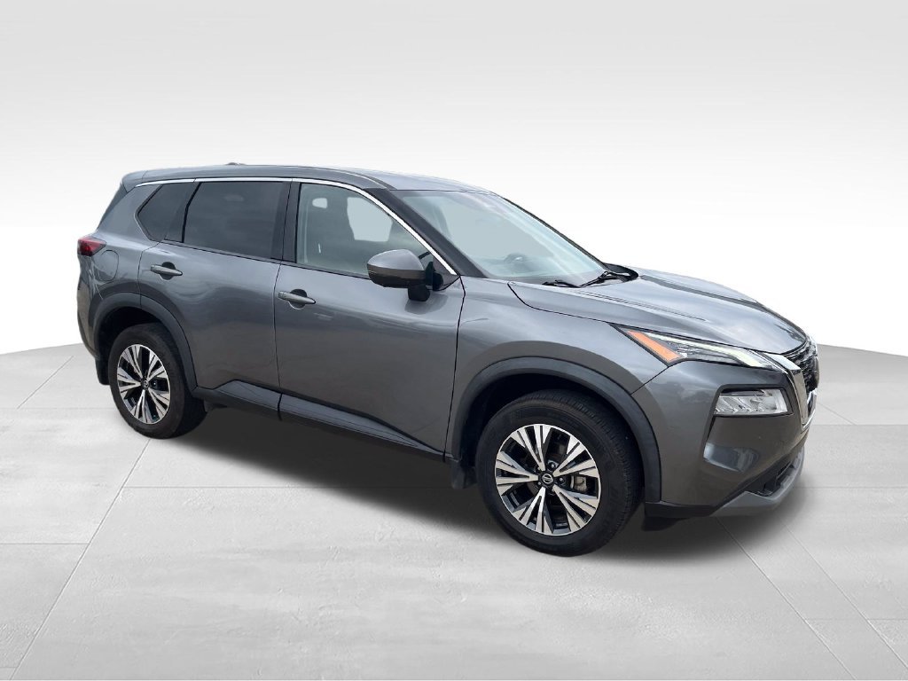 Used 2021 Gray Nissan SV image 7