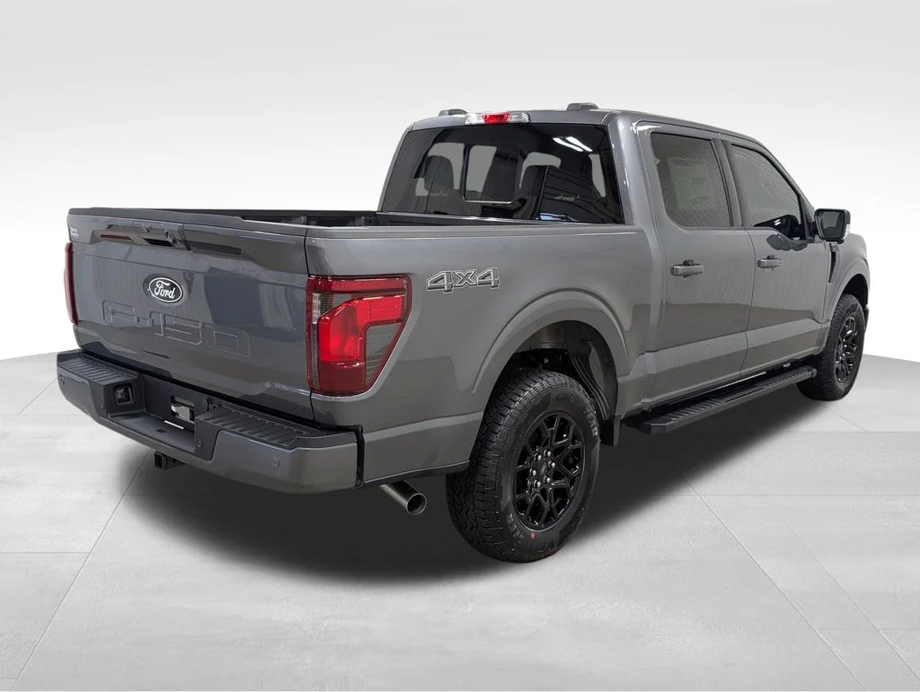 New 2026 Carbonized Gray Metallic Ford XLT image 23
