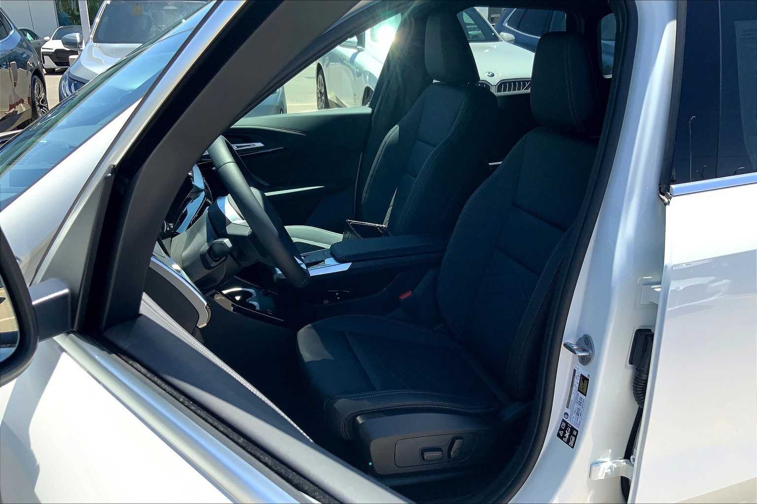 2025 BMW X1 XDrive28i - Photo 9