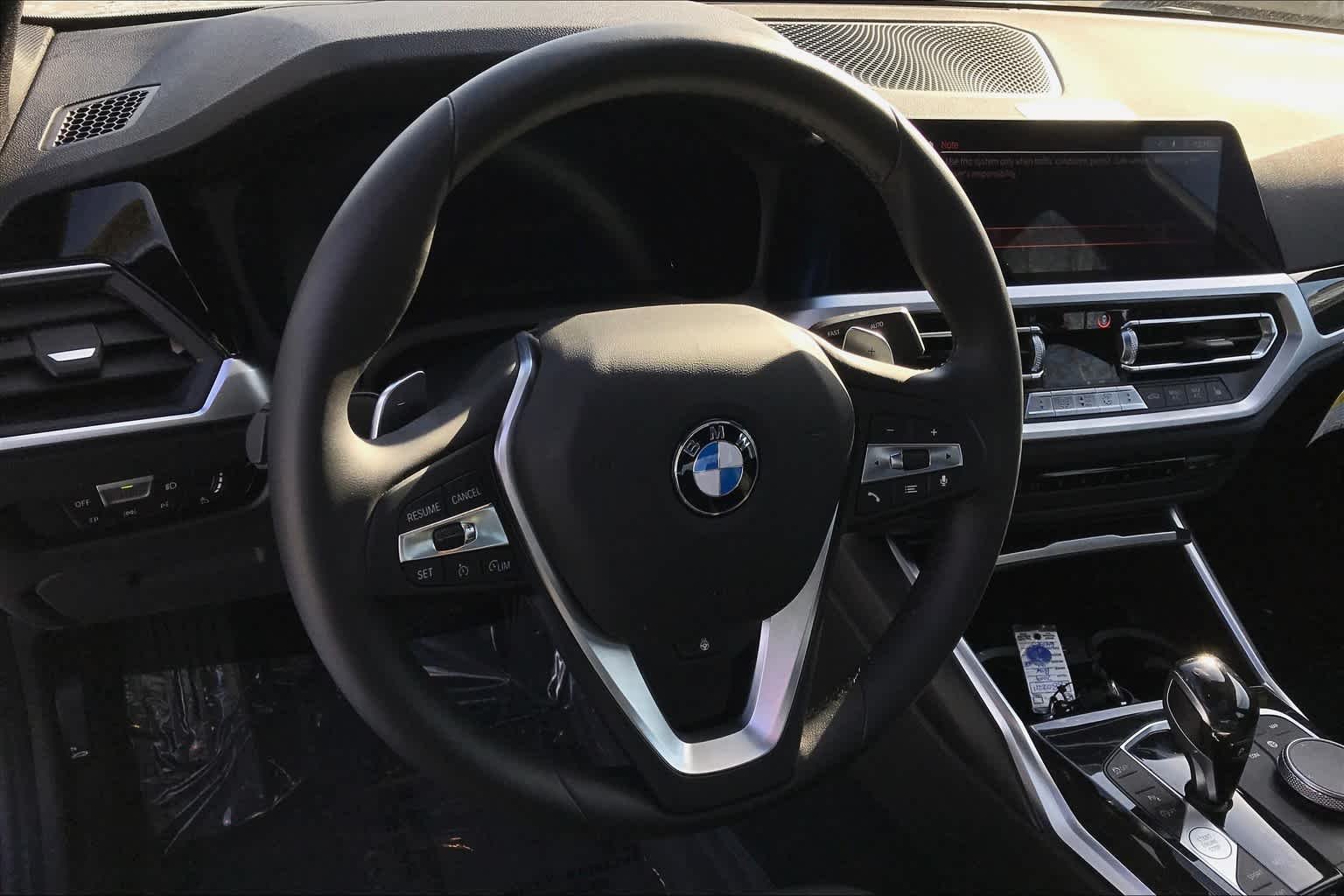 Used 2019 Alpine White BMW 330i xDrive image 4