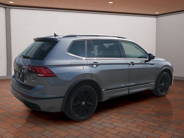 Used 2022 Gray Volkswagen 2.0T SE R-Line Black image 3