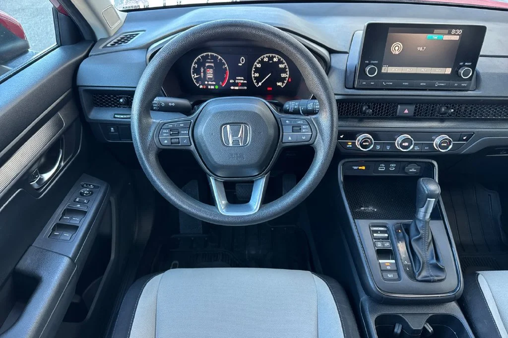 Used 2024 sparkle silver metallic Honda EX image 18