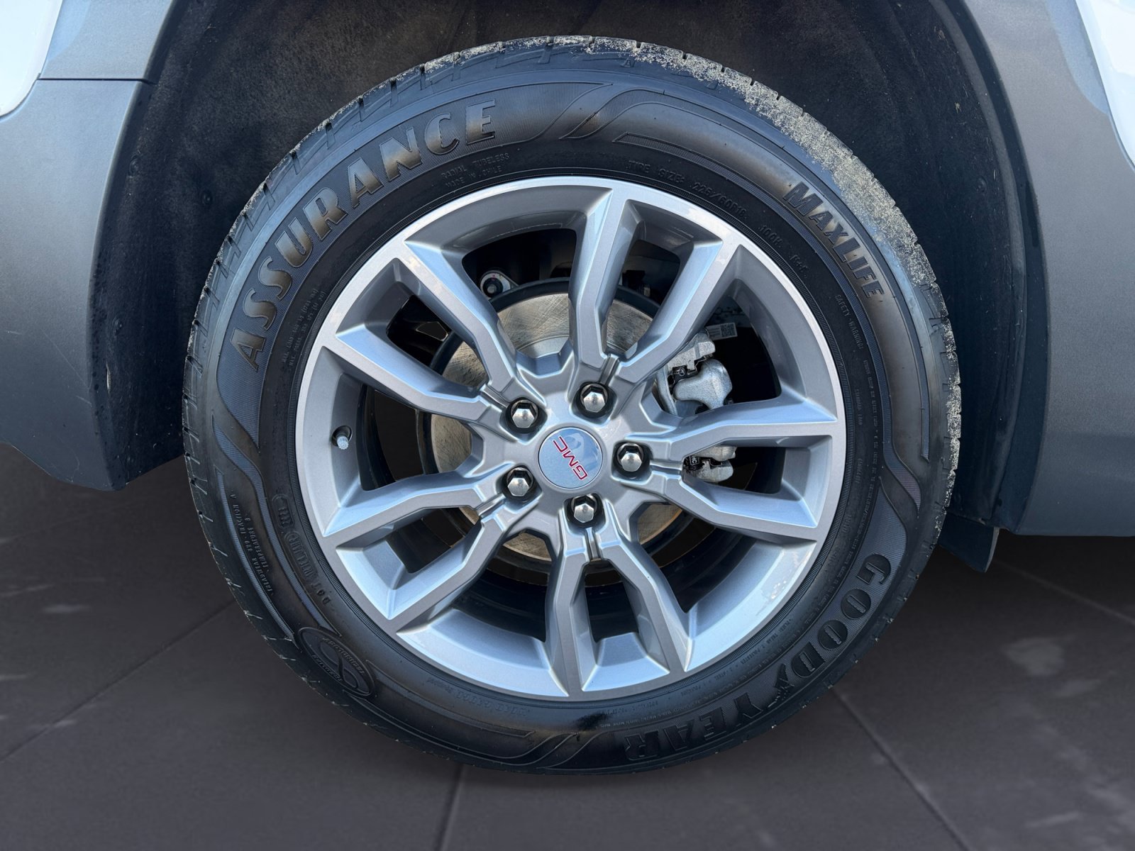 Used 2022 Summit White GMC SLT image 47