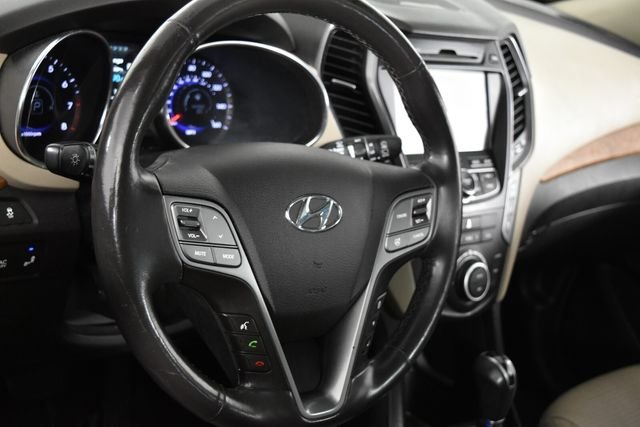 Used 2014 Red Hyundai GLS image 13