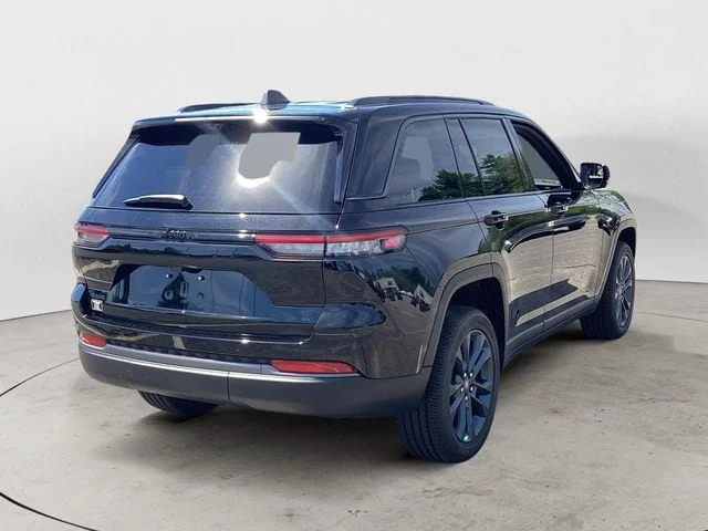New 2026 Diamond Black Jeep 85TH ANNIVERSARY EDITION 4X4 image 6