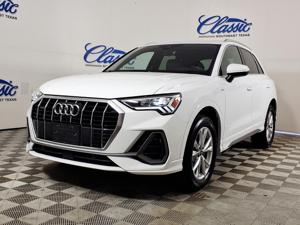 Used 2025  Audi Premium image 5