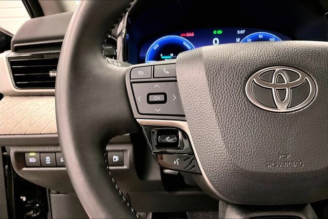 2025 Toyota Camry XLE - Photo 27
