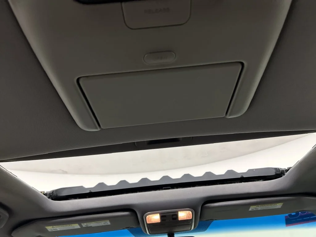 Used 2013 Black Honda Touring image 18