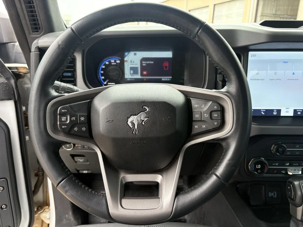 Used 2024 Oxford White Ford Black Diamond image 14