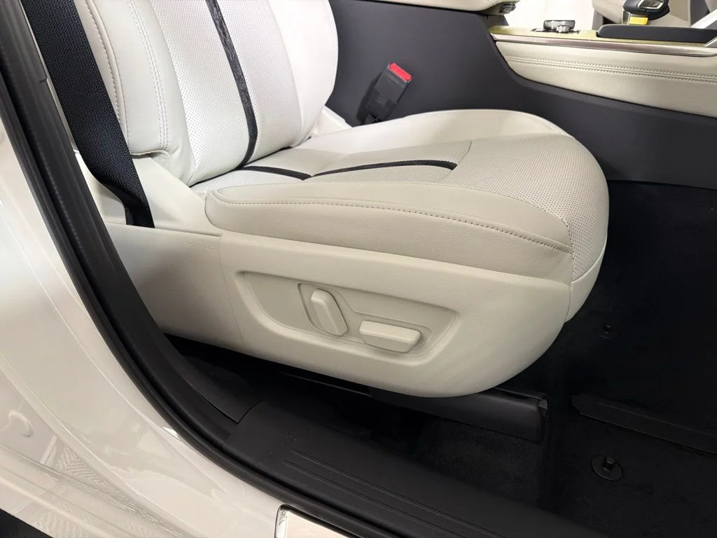 New 2026 White Mazda 3.3 Turbo S Premium Plus image 25