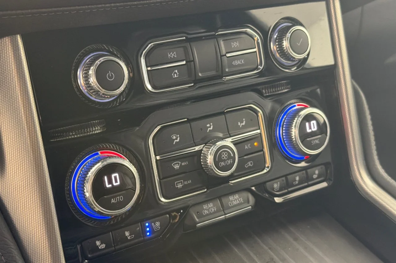 Used 2023 MIDNIGHT BLUE GMC Denali image 19