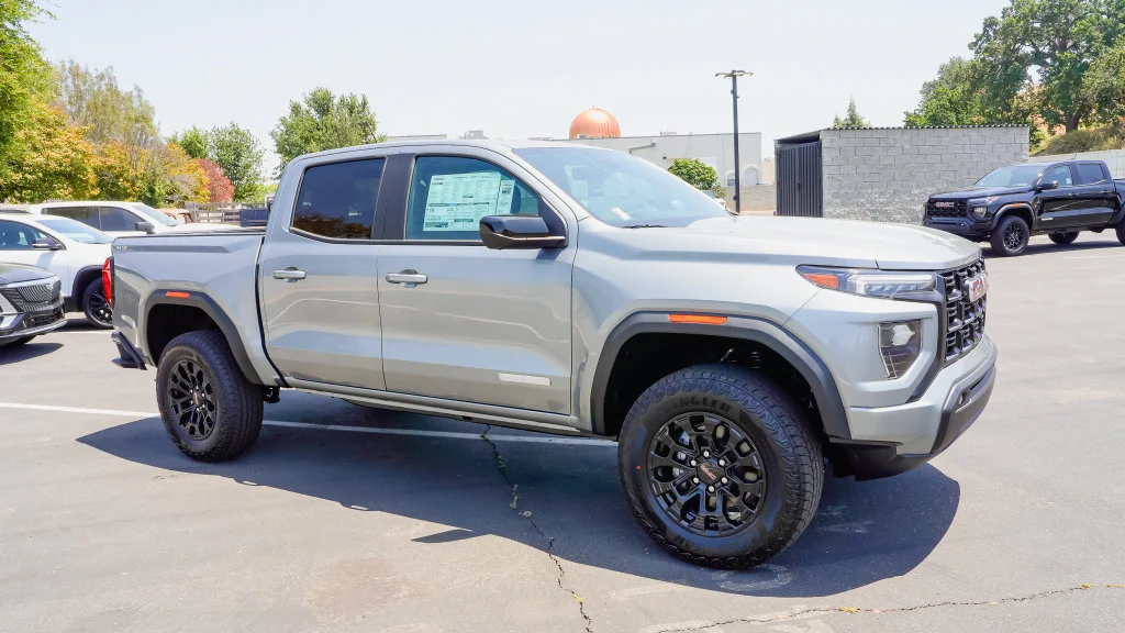 2026 GMC Canyon Elevation - Photo 6