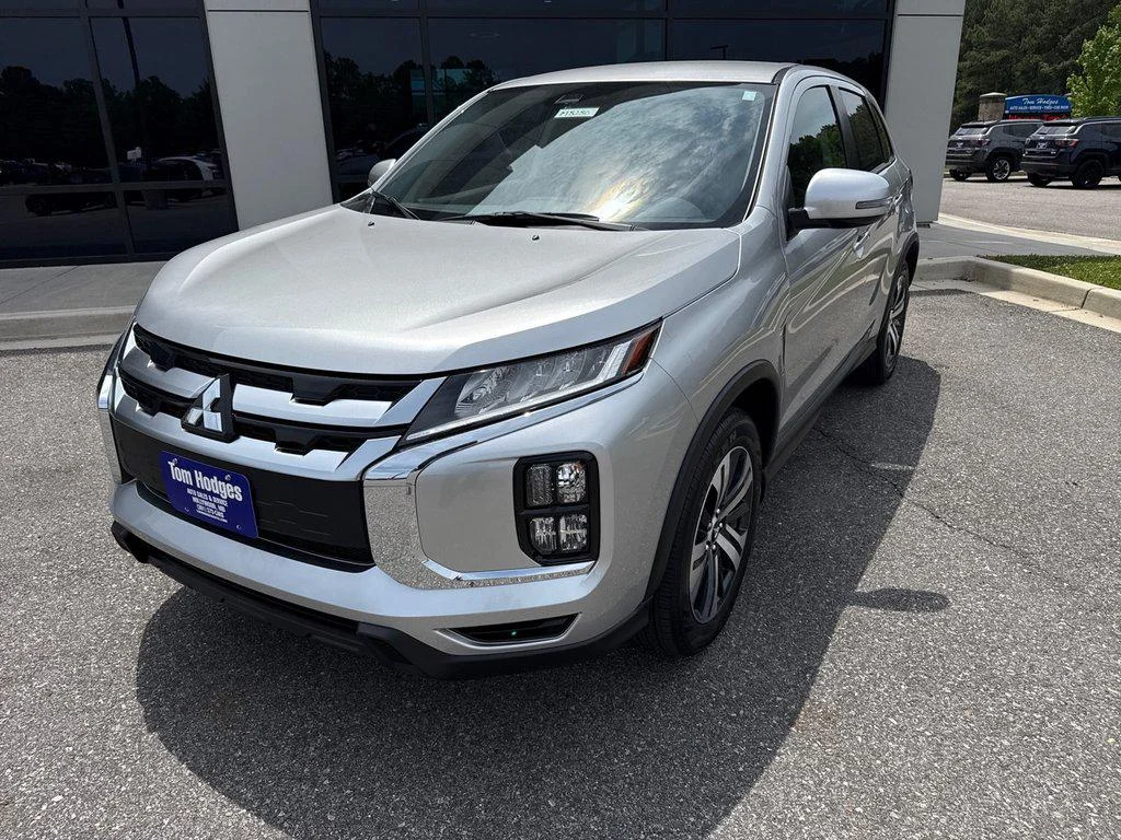 2026 Mitsubishi Outlander Sport's photo