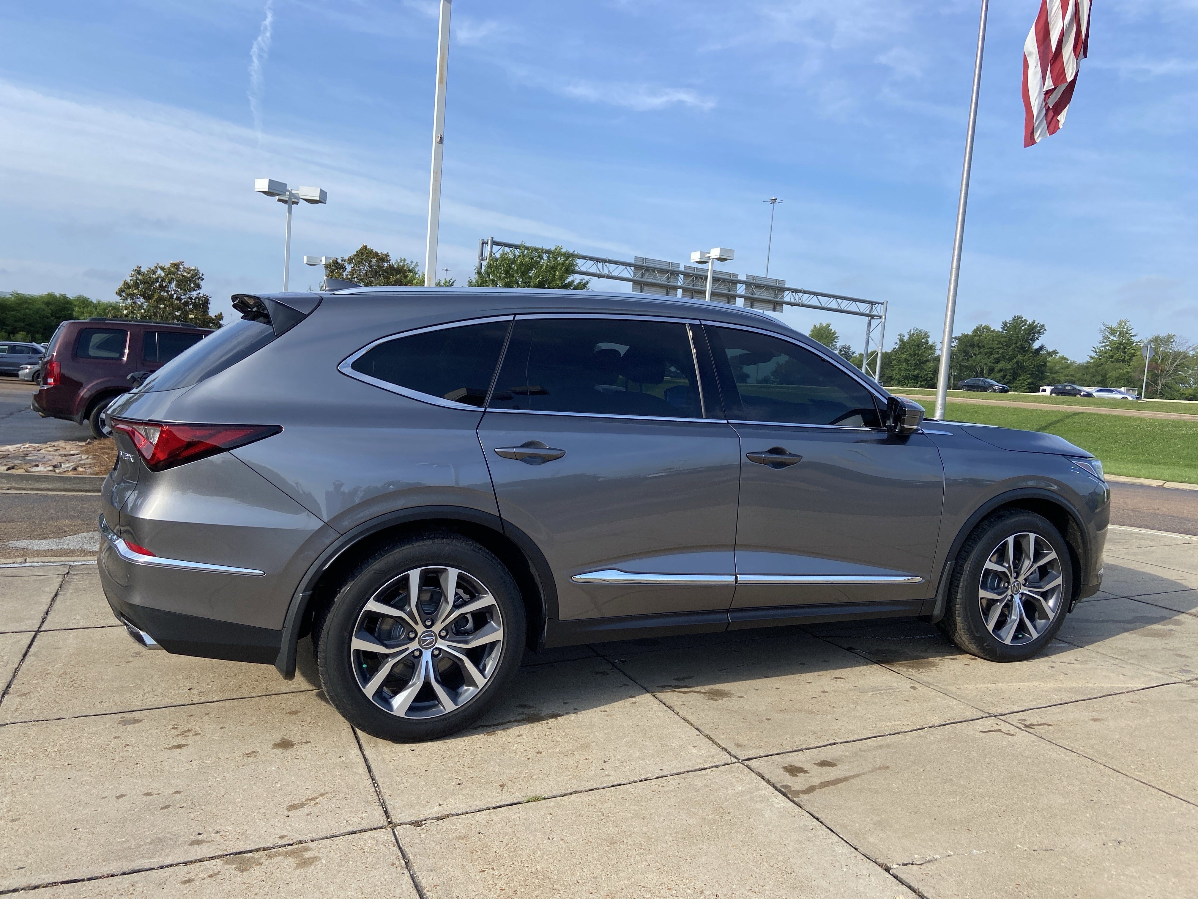 Used 2023 Liquid Carbon Metallic Acura w/Technology Package image 12