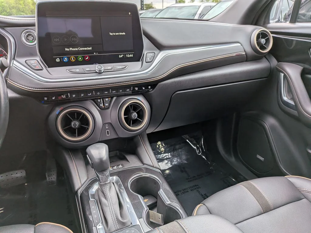 Used 2023 Black Chevrolet Premier image 10