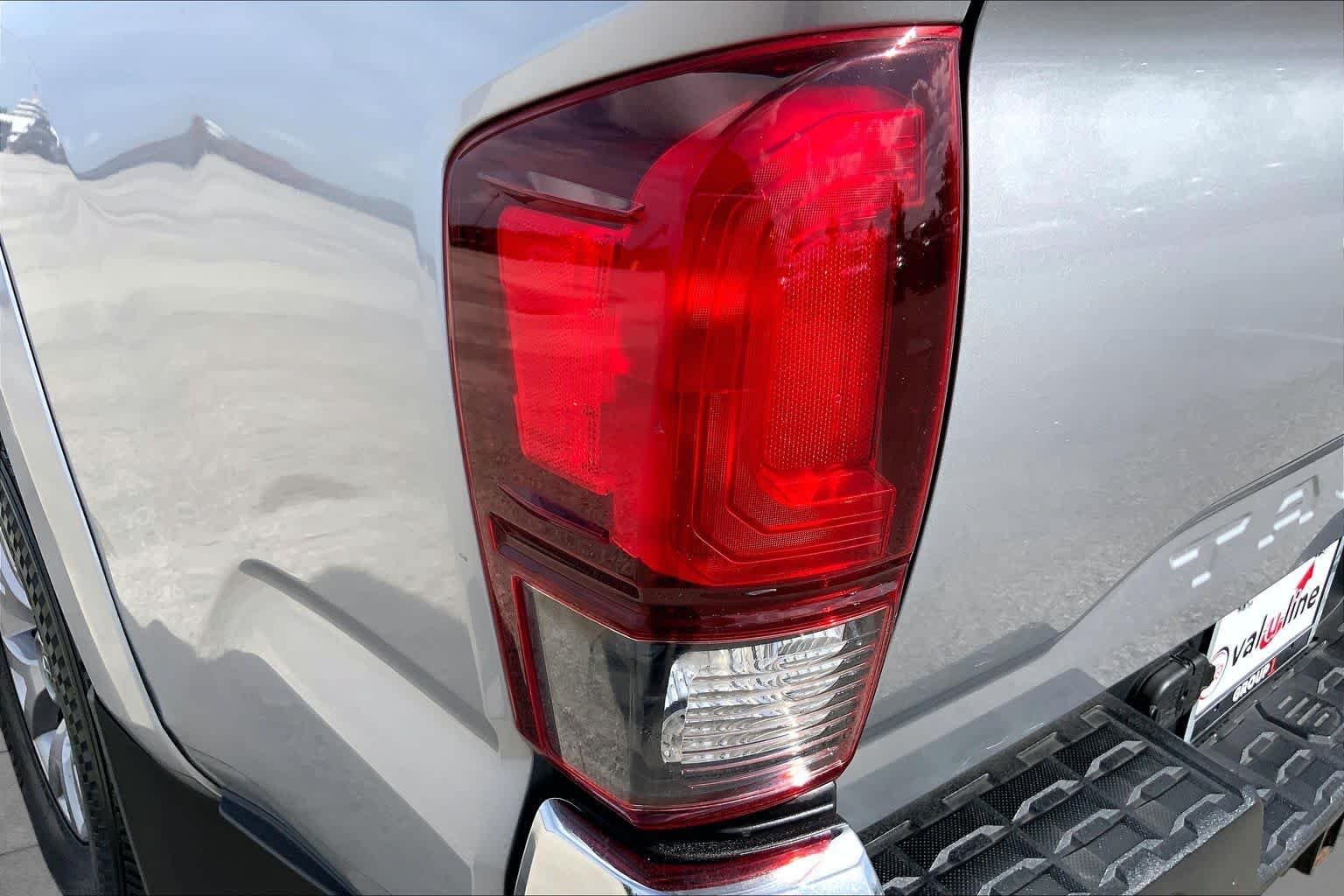 Used 2019 Silver Sky Metallic Toyota SR5 image 27