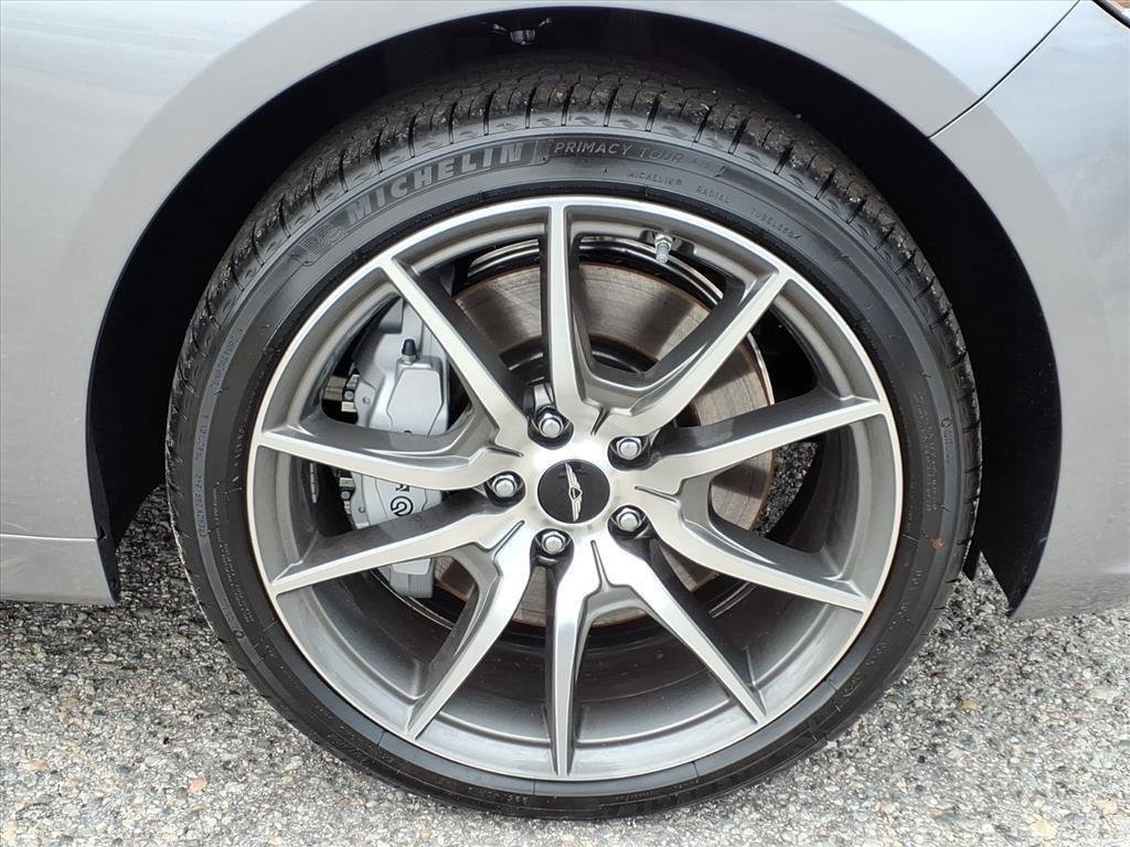 Used 2026 Savile Silver Genesis 2.5T image 5