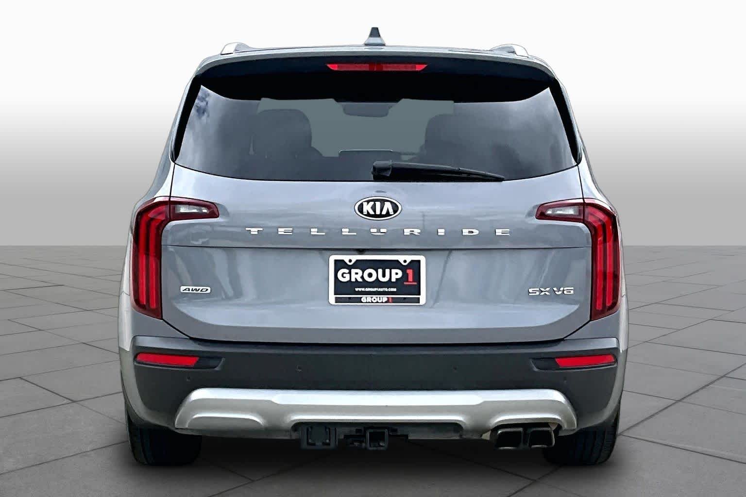 Used 2021 Everlasting Silver Kia SX image 5