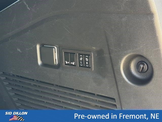 Used 2023 Onyx Black GMC AT4 image 6