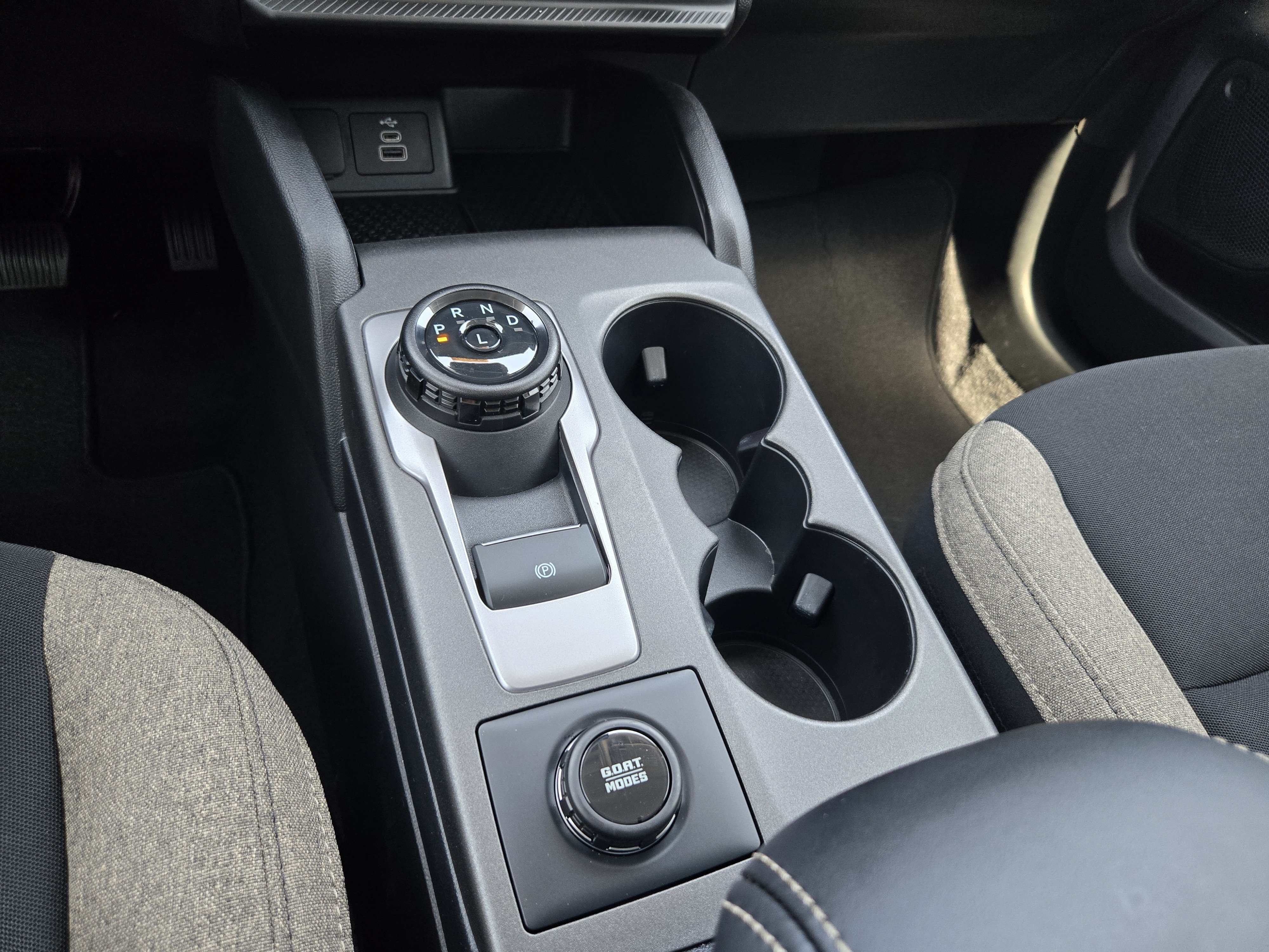 New 2026 Carbonized Gray Metallic Ford Big Bend image 14