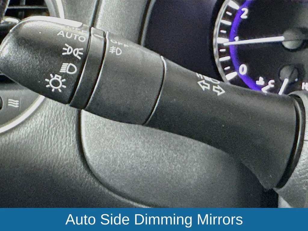 Used 2019 Black INFINITI LUXE image 13