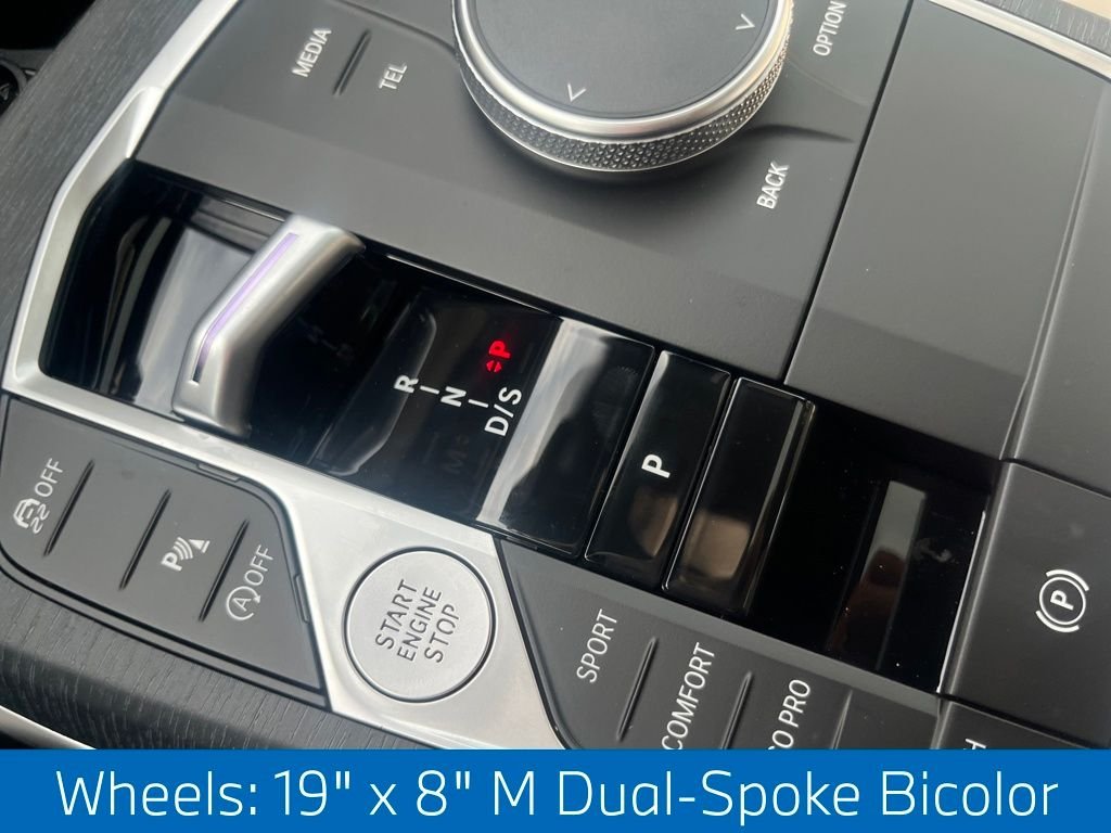 2025 BMW 3 Series 330i - Photo 19