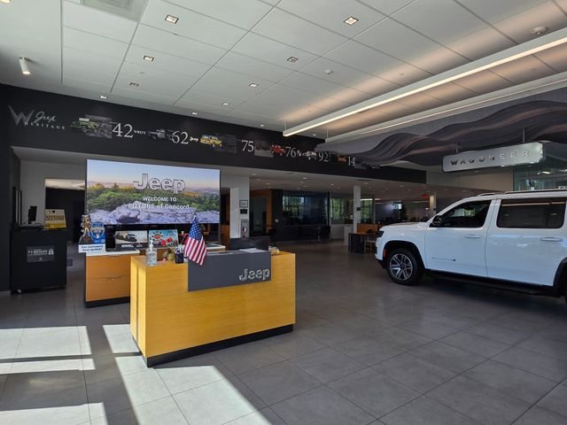 2025 Jeep Grand Cherokee Altitude - Photo 24