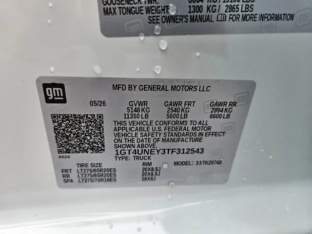 New 2026 Summit White GMC SLT image 30