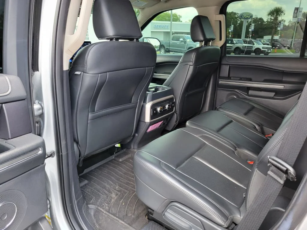 Used 2024 Black Ford XLT image 14