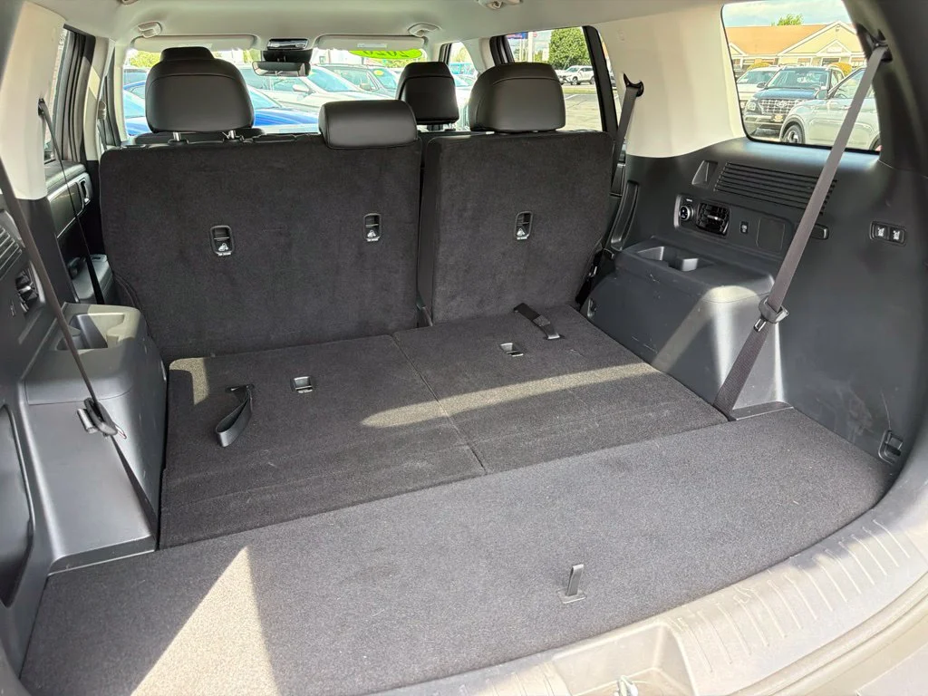 Used 2026 Silver Hyundai SEL image 46