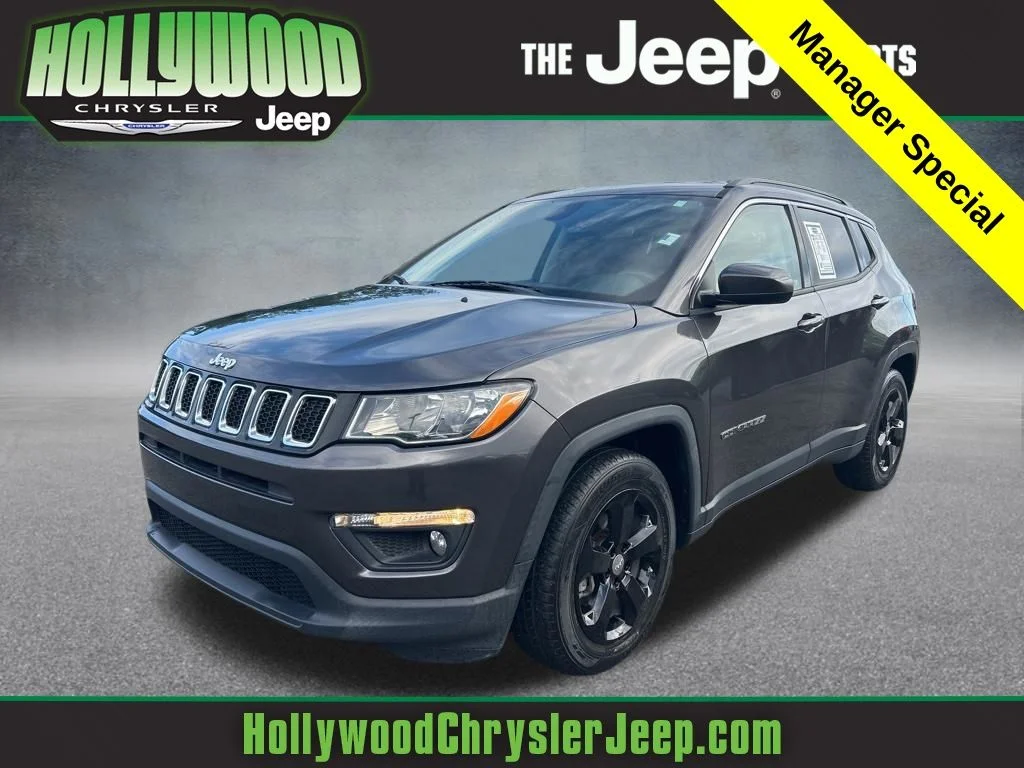 Used 2019 Gray Jeep Latitude image 1
