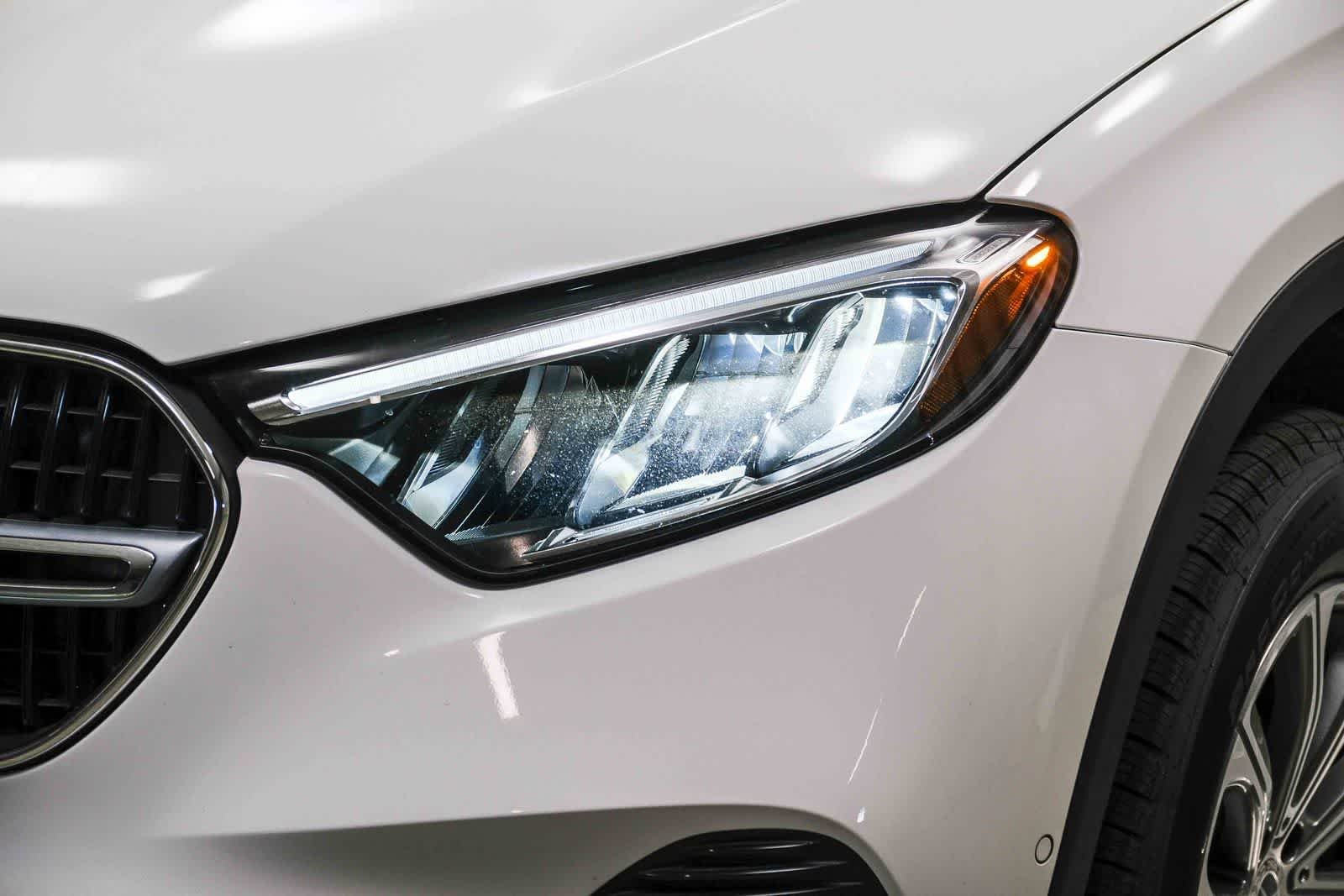 New 2026 Polar White Mercedes-Benz GLC 300 image 53