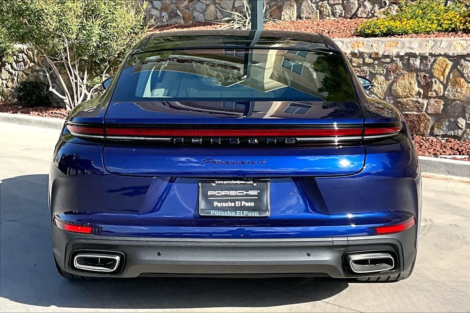 New 2026 Gentian Blue Metallic Porsche 4 E-Hybrid image 6