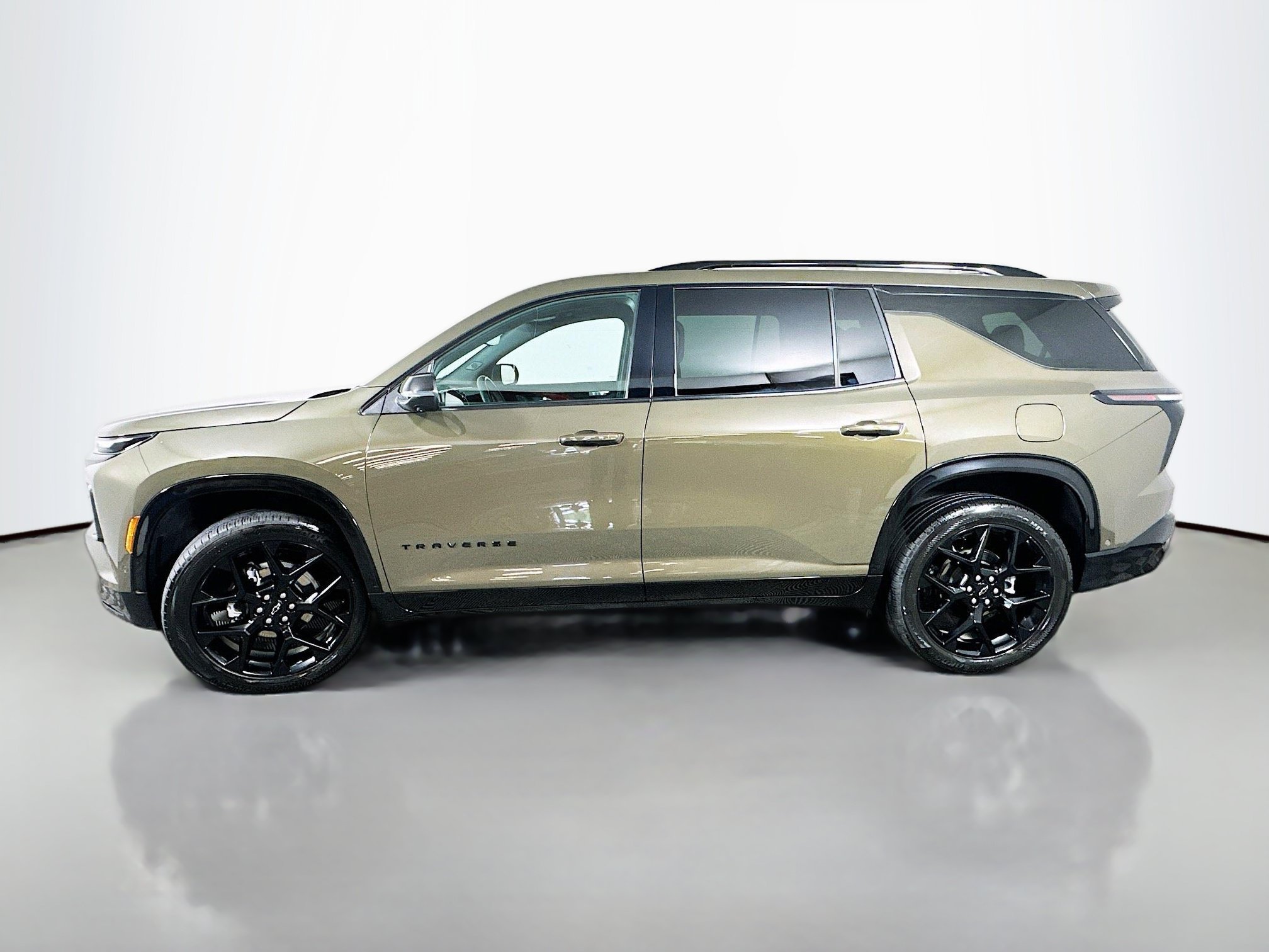 Used 2024 Harvest Bronze Metallic Chevrolet AWD RS image 4