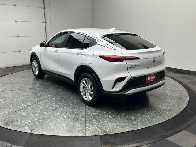Used 2025 Summit White Buick Preferred image 2