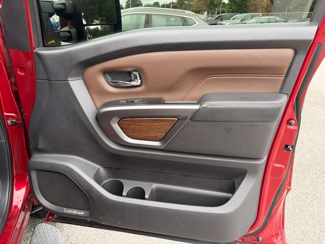 Used 2016 Red Nissan Platinum Reserve image 14