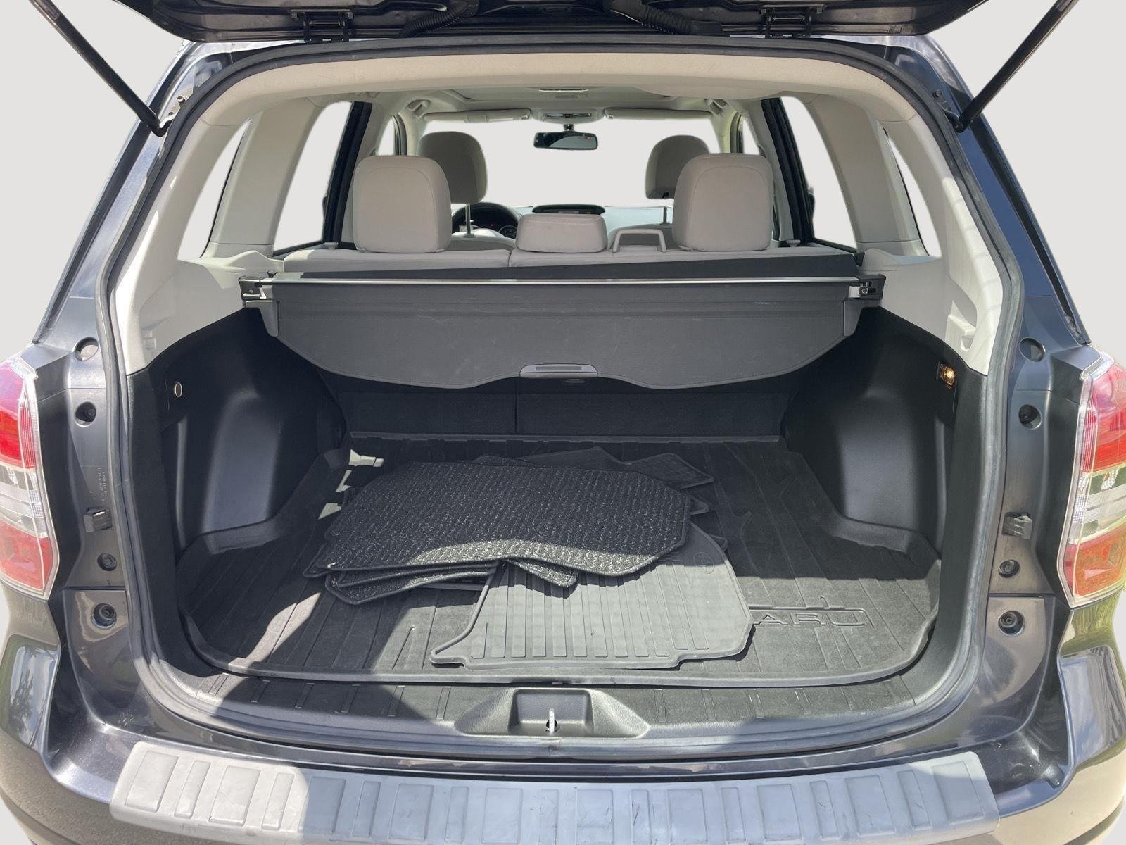 Used 2016 Dark Gray Metallic Subaru 2.5i Premium image 26
